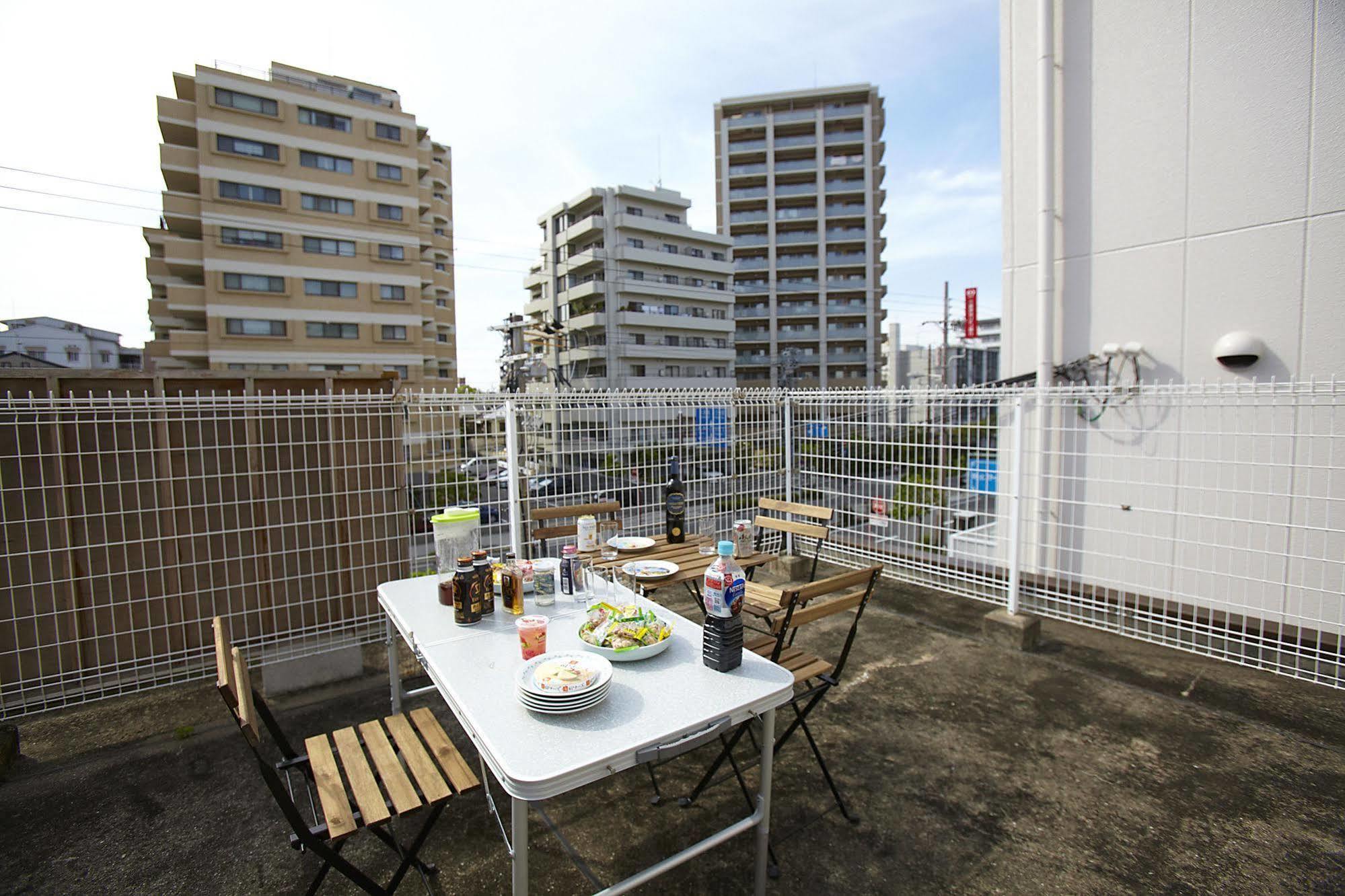 Bonfire Hostel Osaka Zewnętrze zdjęcie